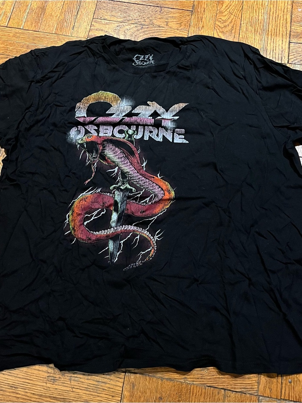(🧵3 for $30🧵) Ozzy Osbourne Snake Graphic Band T-Shirt